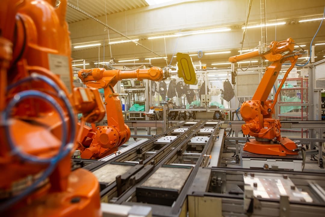Factory modules integrated into a continuous workflow